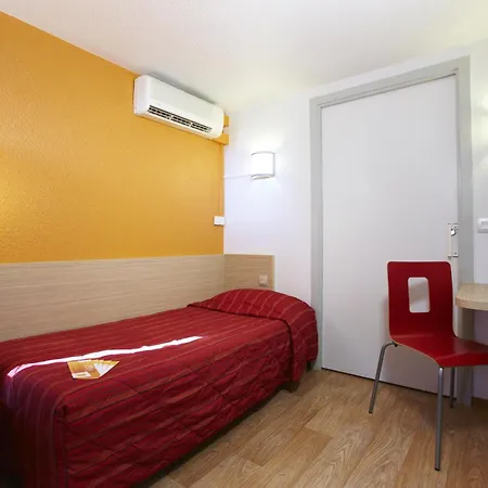 Premiere Classe Hotel *